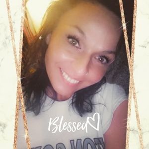 Meet your Posher, Monica